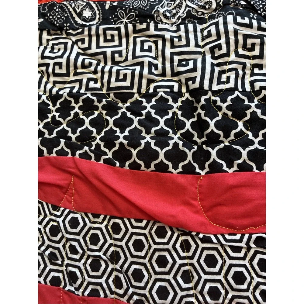 Black & Red Patchwork Quilt Cotton 44